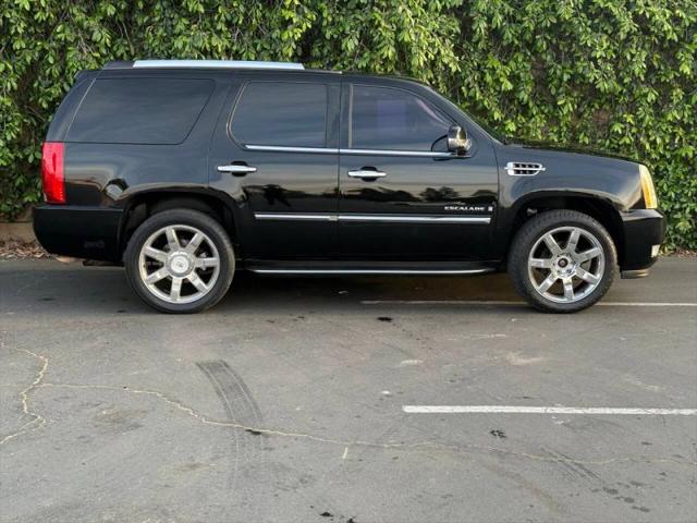 2007 Cadillac Escalade Standard
