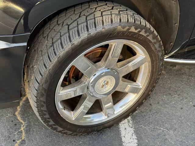 2007 Cadillac Escalade Standard