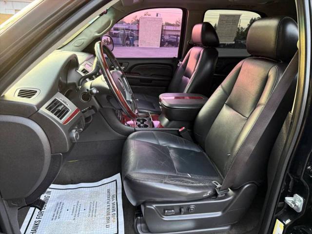 2007 Cadillac Escalade Standard