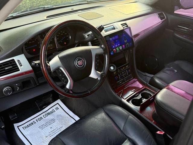 2007 Cadillac Escalade Standard