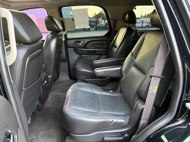 2007 Cadillac Escalade Standard