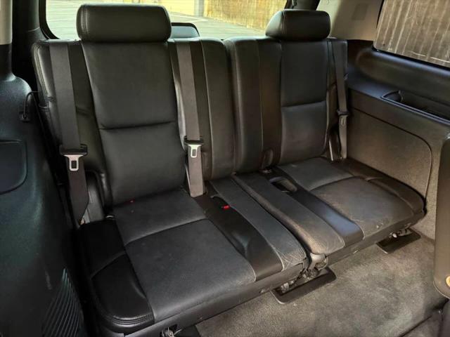 2007 Cadillac Escalade Standard