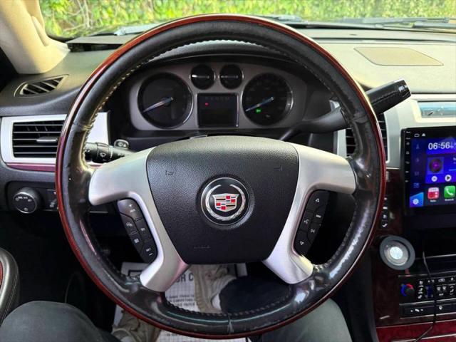 2007 Cadillac Escalade Standard
