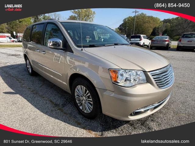 2016 Chrysler Town & Country Touring-L Anniversary Edition