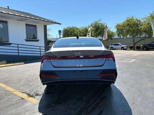 2025 Hyundai Elantra SEL Convenience