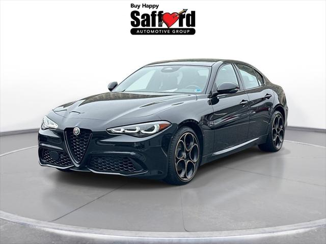 2025 Alfa Romeo Giulia GIULIA INTENSA AWD