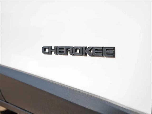 2023 Jeep Cherokee Altitude Lux 4x4