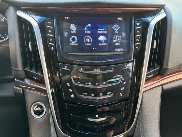 2017 Cadillac Escalade ESV Premium Luxury
