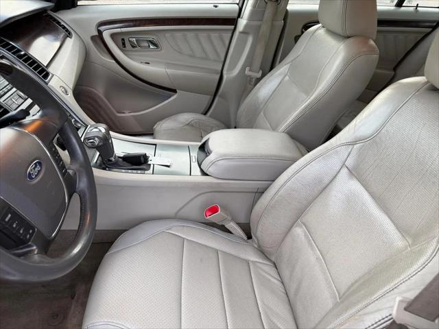 2011 Ford Taurus Limited