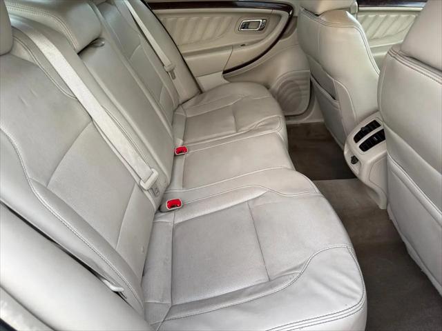 2011 Ford Taurus Limited