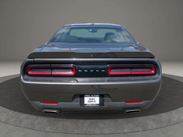 2021 Dodge Challenger SXT
