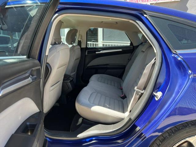 2014 Ford Fusion S