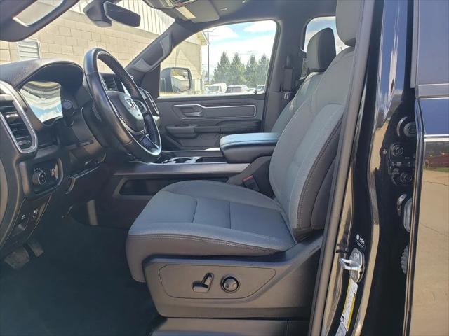 2022 Ram 1500 Big Horn Crew Cab 4x4 5'7" Box
