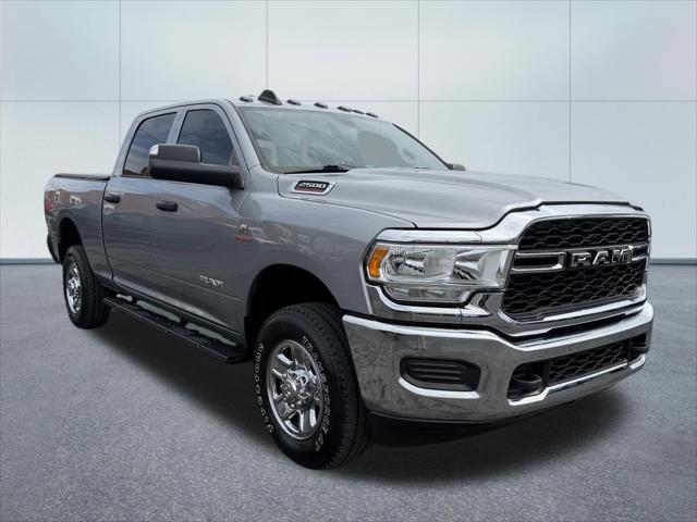 2022 RAM 2500 Tradesman Crew Cab 4x4 64 Box