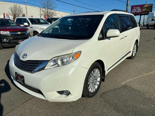 2017 Toyota Sienna Limited 7 Passenger for sale in Cliffwood, NJ