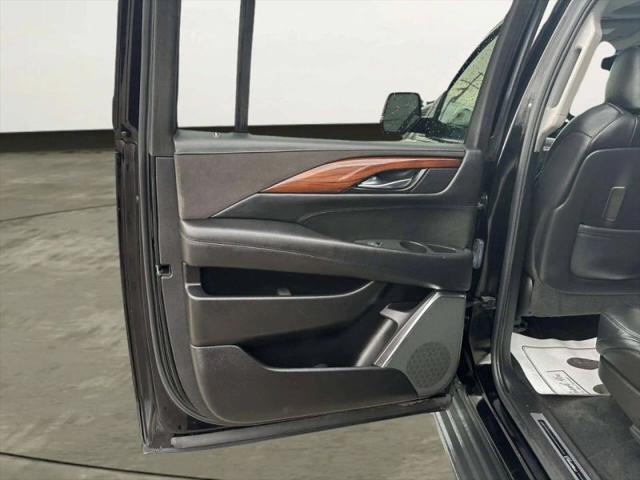 2016 Cadillac Escalade ESV Luxury Collection