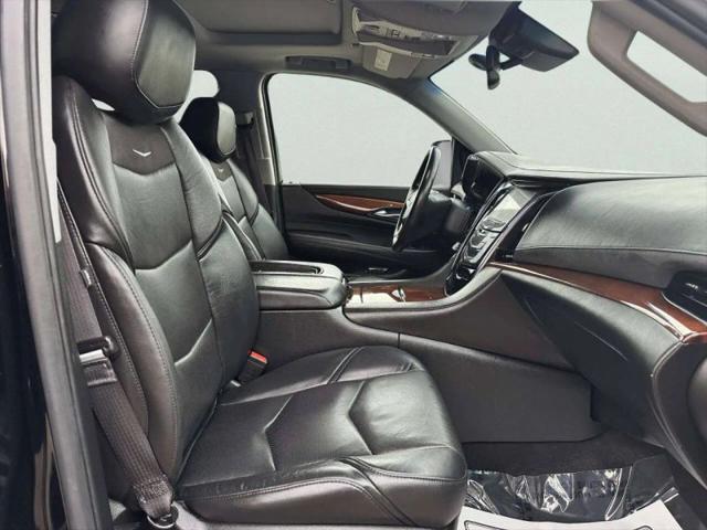 2016 Cadillac Escalade ESV Luxury Collection