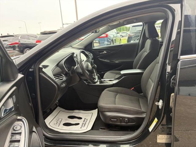 2017 Chevrolet Malibu 1LT