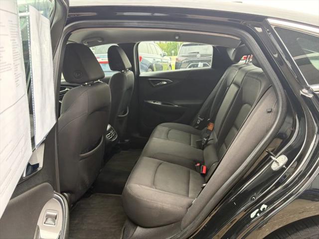 2017 Chevrolet Malibu 1LT