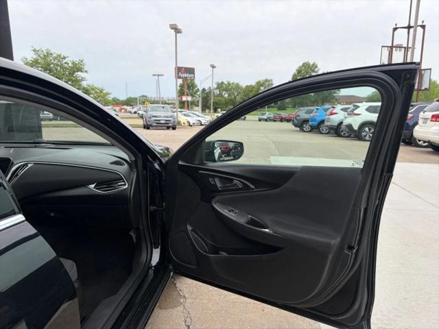 2017 Chevrolet Malibu 1LT