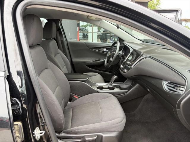 2017 Chevrolet Malibu 1LT