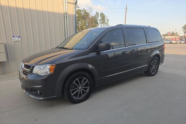 2017 Dodge Grand Caravan SXT for sale in Spring, TX