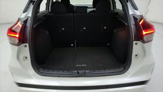 2023 Nissan Kicks SV Xtronic CVT