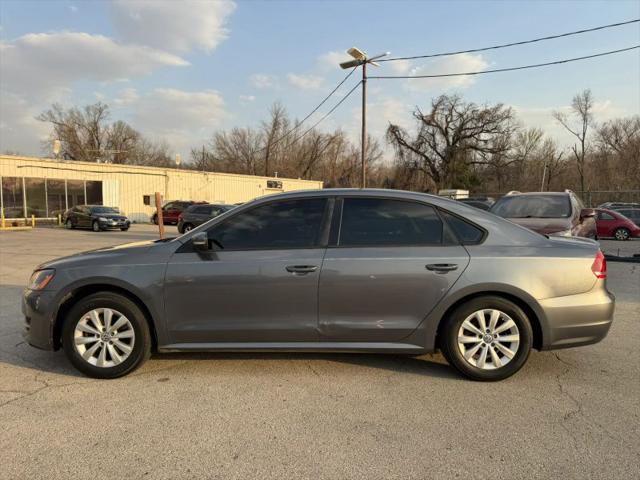 2013 Volkswagen Passat 2.5L Wolfsburg Edition