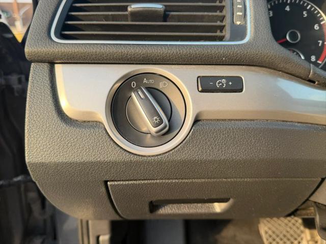 2013 Volkswagen Passat 2.5L Wolfsburg Edition