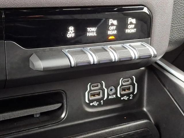 2022 Ram 1500 Big Horn Crew Cab 4x4 6'4" Box