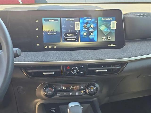 2026 Nissan Kicks SV