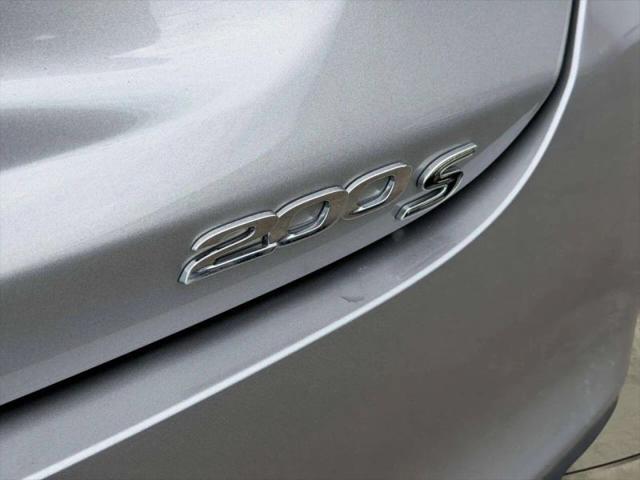 2016 Chrysler 200 S
