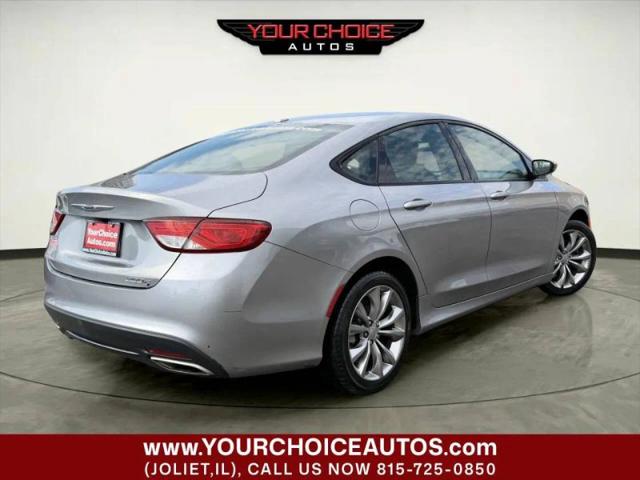 2016 Chrysler 200 S