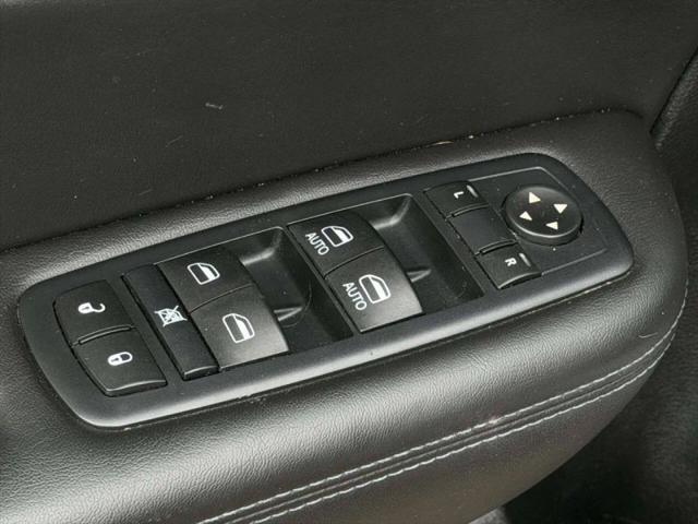 2016 Chrysler 200 S