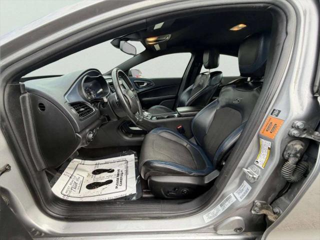 2016 Chrysler 200 S