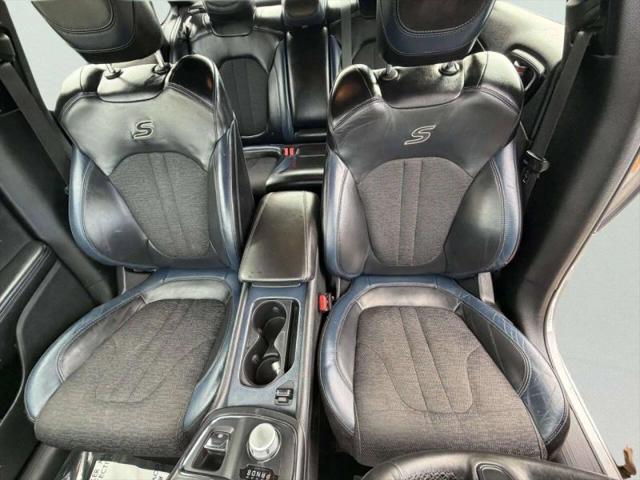 2016 Chrysler 200 S