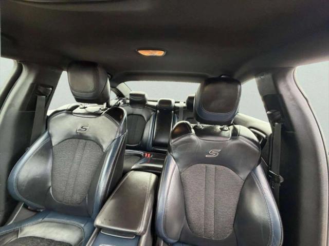 2016 Chrysler 200 S