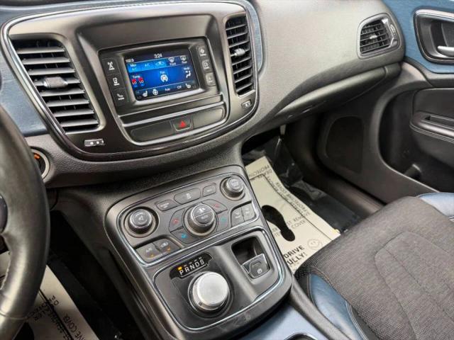 2016 Chrysler 200 S