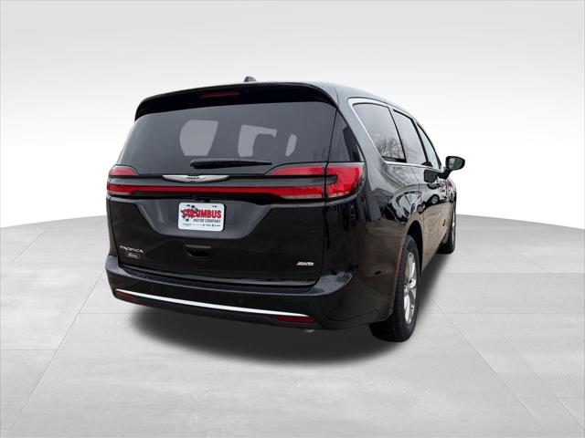 2026 Chrysler Pacifica Select AWD
