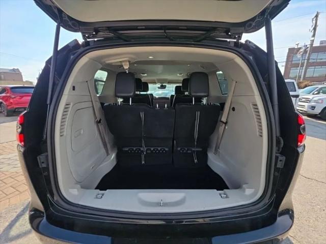 2022 Chrysler Pacifica Hybrid Touring L