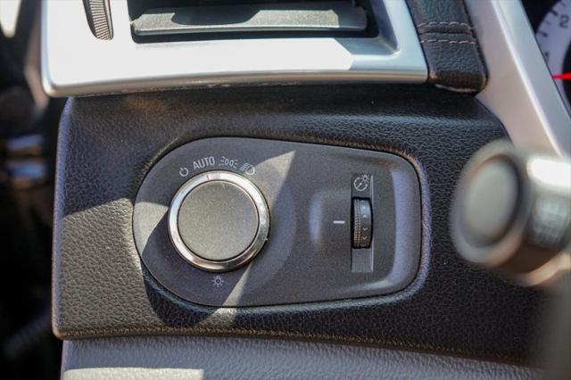 2011 Cadillac SRX Standard