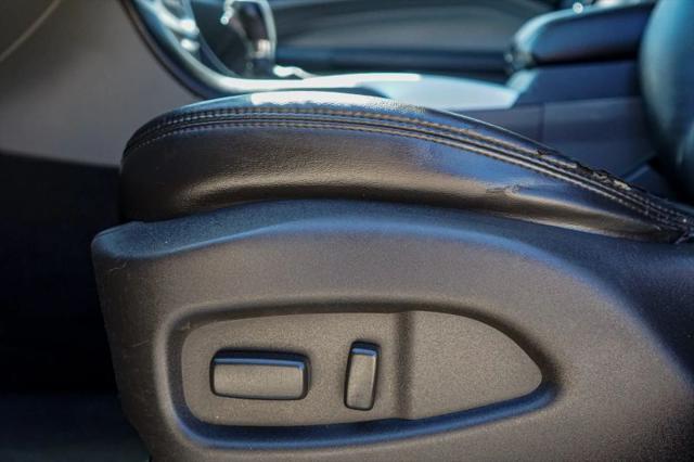 2011 Cadillac SRX Standard