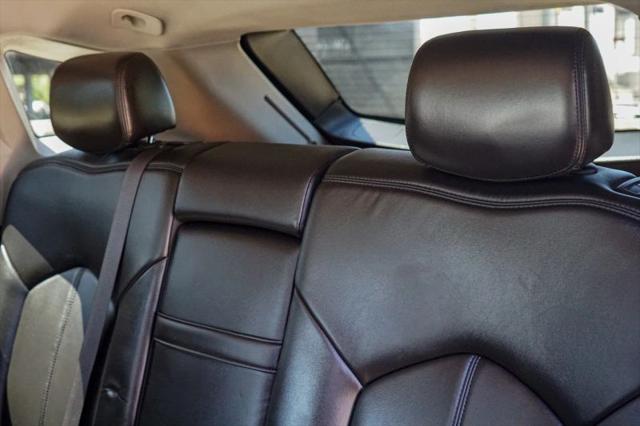 2011 Cadillac SRX Standard