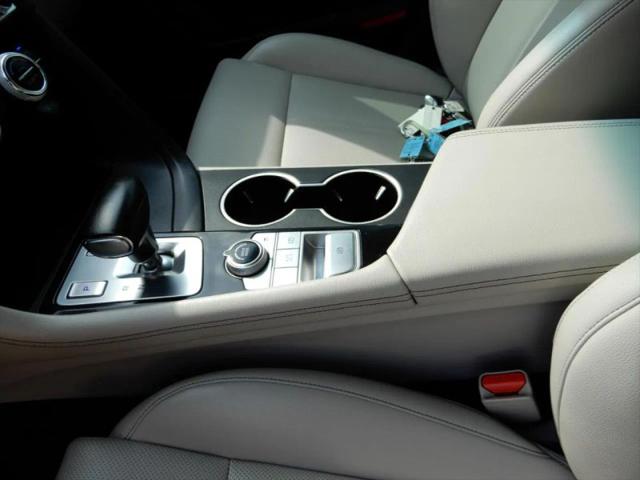 2022 Genesis G70 2.0T RWD