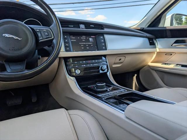2017 Jaguar XF 35t Premium