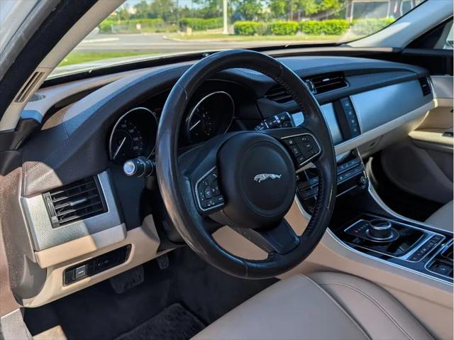 2017 Jaguar XF 35t Premium