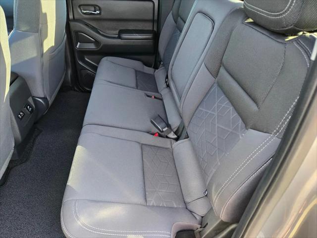 2025 Nissan Frontier Crew Cab SV 4x2
