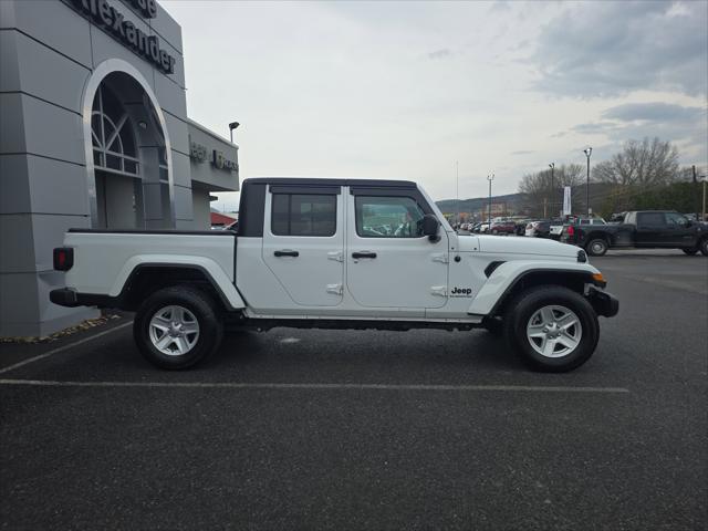 2022 Jeep Gladiator Sport S 4x4