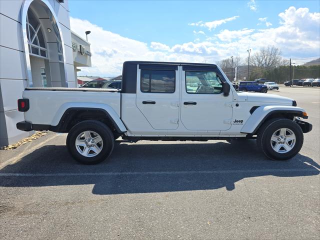 2022 Jeep Gladiator Sport S 4x4 2022 Jeep Gladiator Sport S 4x4