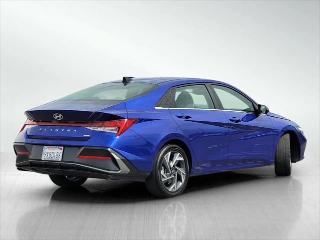 2025 Hyundai Elantra Hybrid Limited